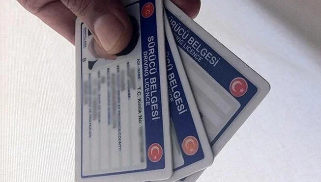 Araç Kiralamak İçin Ehliyet ve Yaş Sınırı Var mı?